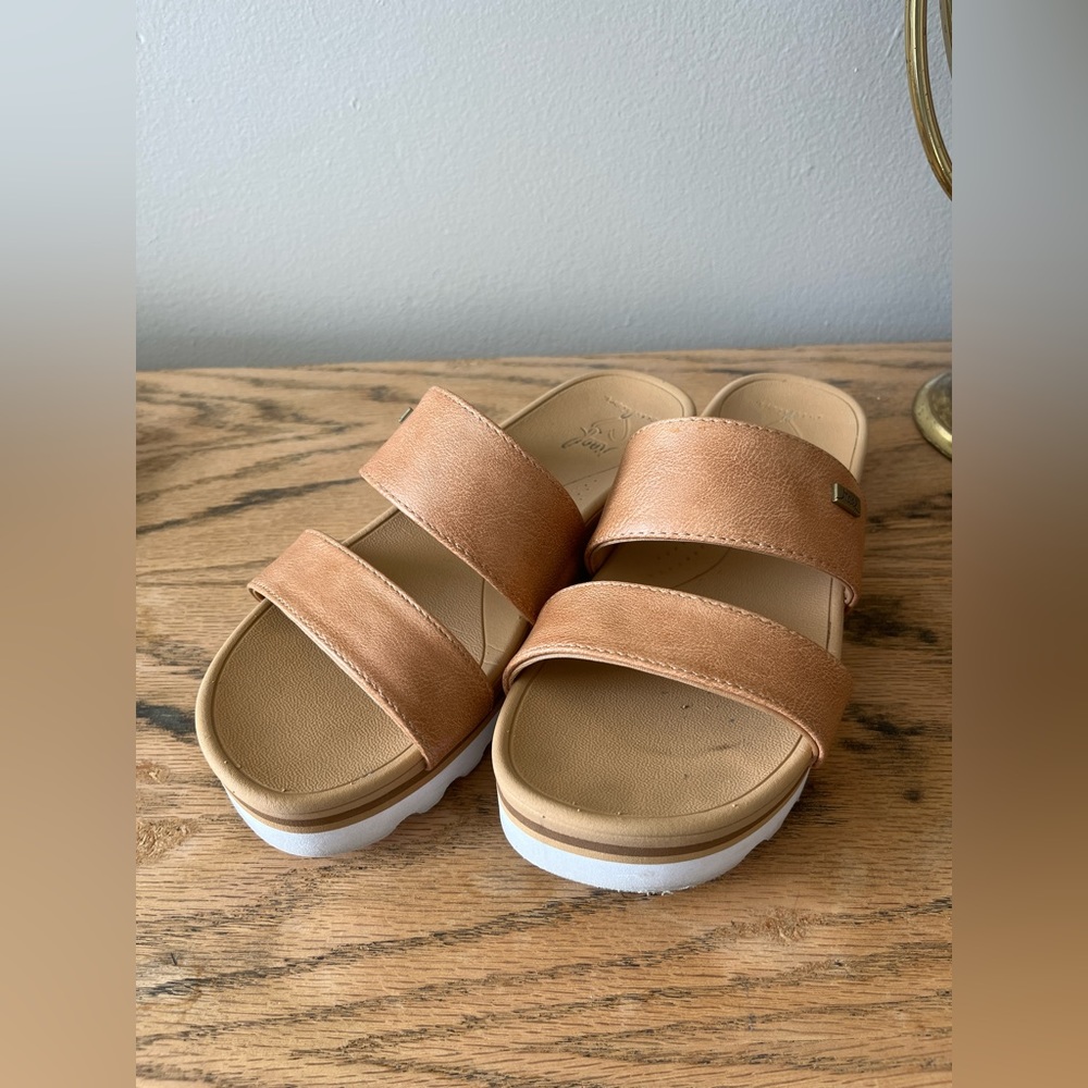 Reef platform sandals